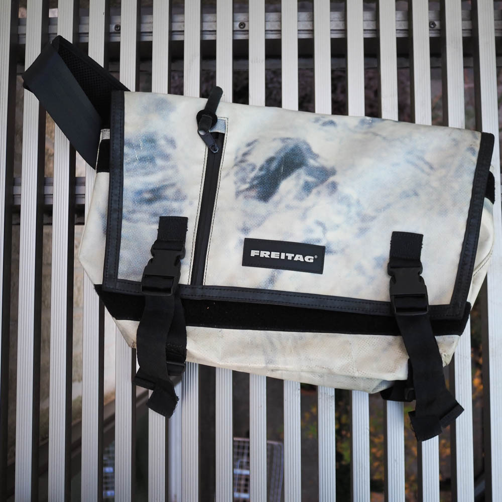 Yahoo!オークション -「freitag フライターグ joe」の落札相場 Yahoo!オークション -「freitag フライターグ joe」の落札相場