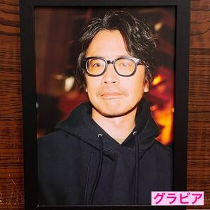 額装品★くるり/岸田繁①⑤①★近年の渋みが増した岸田さんのグラビア★当時印刷物★A5特サイズ額入り★東京★尼崎の魚★ばらの花★送料込