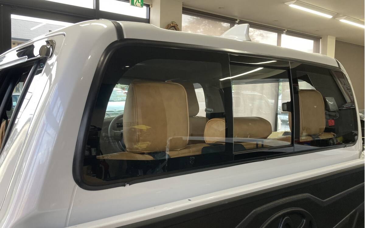  Toyota Hilux GUN125 серия задний * скользящий окно * стекло комплект ( тугой yota оригинальный )