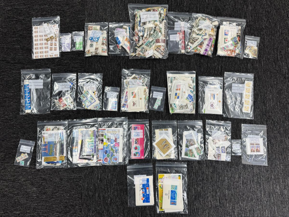 未使用 記念切手 バラ切手 いろいろ まとめ売り 額面62円×183枚 未使用 記念切手 バラ切手 いろいろ まとめ売り 額面62円×183枚