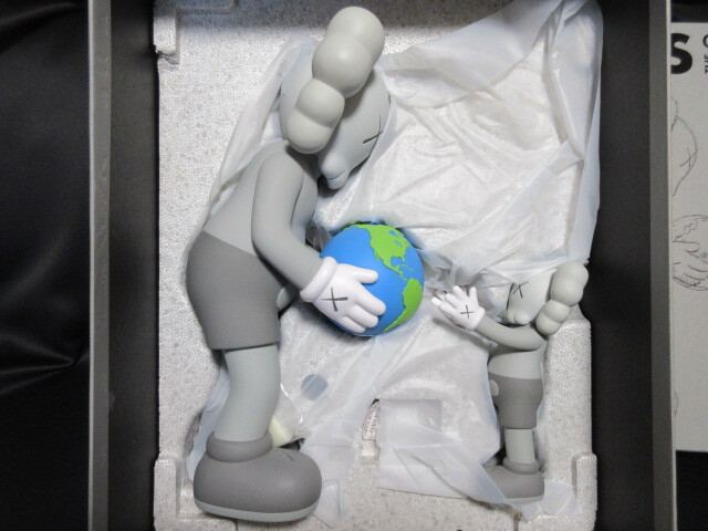 2025年最新】Yahoo!オークション -kaws フィギュアの中古品 2025年最新】Yahoo!オークション -kaws フィギュアの中古品