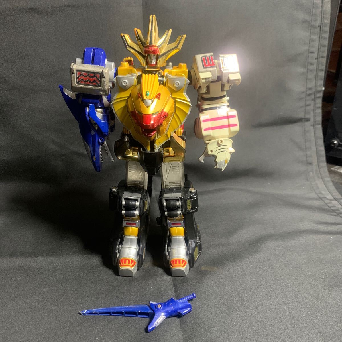 Yahoo!オークション -「ガオレンジャー ロボット」(百獣戦隊 Yahoo!オークション -「ガオレンジャー ロボット」(百獣戦隊