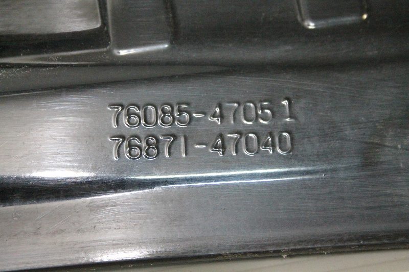 30 プリウス (ZVW30) 純正 リアスポイラー ハイマウント 76085-47051 76871-47040 リアウイング トランクスポイラー p042310