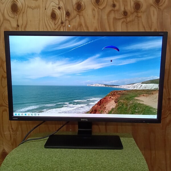 28インチ液晶モニターBenQ GC2870H④