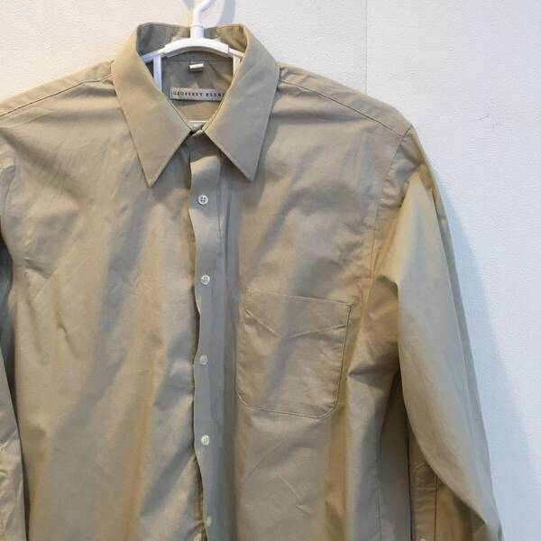 中古 アメリカ古着 GEOFFREY BEENE ジェフリー ビーン 長袖シャツ メンズ Lサイズ カーキ色 無地 カジュアル おしゃれ 送料無料