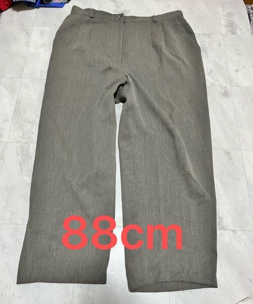 濃いめグレー 灰 スラックス レディース 88CM 3L相当 パンツ