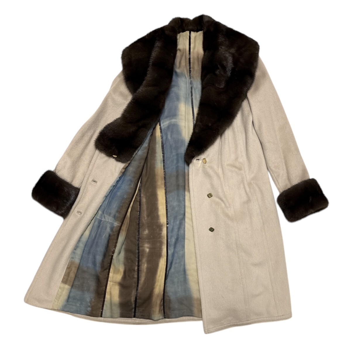 美品 FENDI フェンディ ミンク ロングコート コート カシミヤ サイズ40 イタリア製 ベージュ 25B15 美品 FENDI フェンディ ミンク ロングコート コート カシミヤ サイズ40 イタリア製 ベージュ 25B15