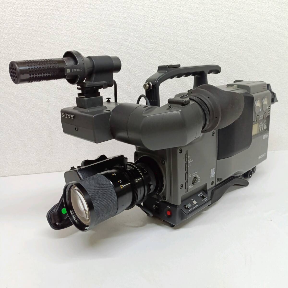 SONY ビデオカメラDCR-VX2000 キャリングケース 三脚付き(Yahoo SONY ビデオカメラDCR-VX2000 キャリングケース 三脚付き(Yahoo