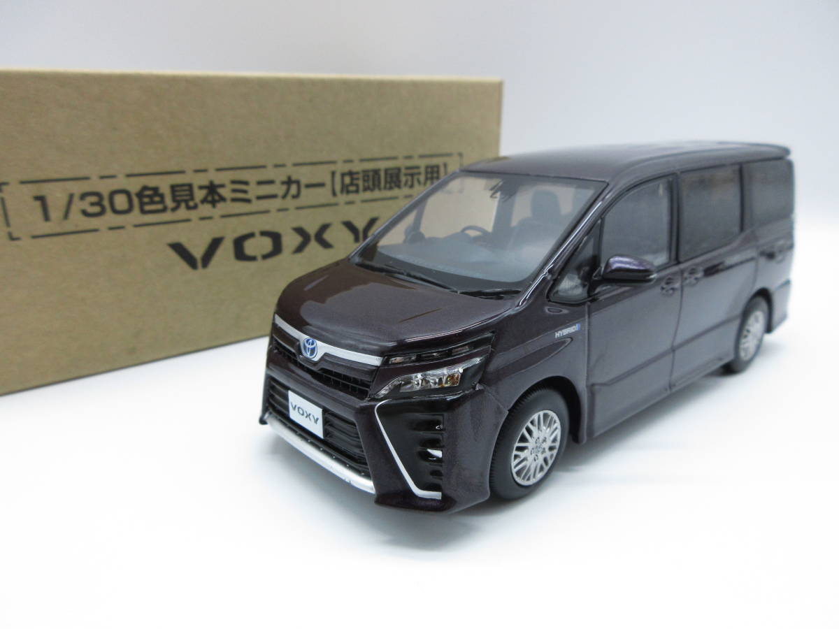 Amazon | 1/30 ミニカー ヴォクシー ハイブリッド 80系 VOXY