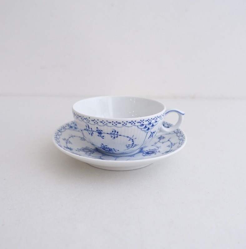 【北欧】未使用/定価2.2万/ロイヤルコペンハーゲン*ブルーフルーテッドハーフレース カップ&ソーサー*陶器(wa84-2411-106)【30B52】