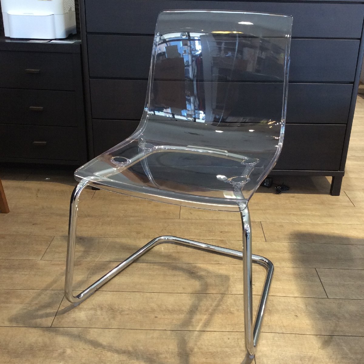 ☆中古品 IKEA TOBIAS テーブル&チェアー四脚 美品ですが多少の ☆中古品 IKEA TOBIAS テーブル&チェアー四脚 美品ですが多少の