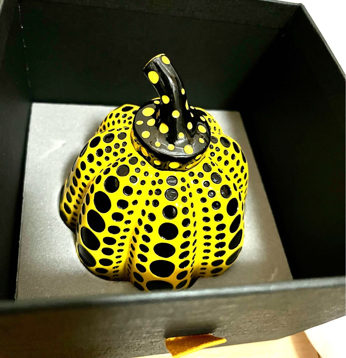 Yahoo!オークション -「草間彌生 かぼちゃ」(オブジェ) (彫刻 Yahoo!オークション -「草間彌生 かぼちゃ」(オブジェ) (彫刻