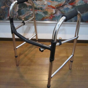 アルミ サポート杖 四脚杖 スタンド&ウオークサポート 補助器 歩行サポート 起立サポート歩行補助 直立補助 起立補助 ★90