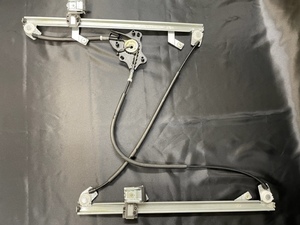 【即納・送料無料】ウィンドウレギュレーター 右フロント ベンツ W463  ゲレンデ  G320/G500/G550/G55AMG 4637201646