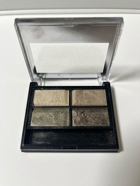 リンメル/ ロイヤルヴィンテージ アイズ 006 優しい深みのあるスモーキーオリーブ 定価1650円