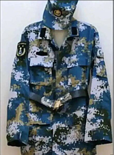 未使用 中国軍07式海軍陸戦隊用海洋迷彩戦闘服上下帽子セット