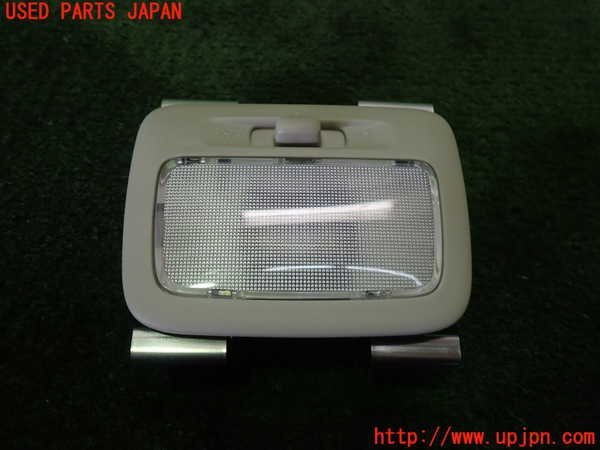 5UPJ-14996413]アウトランダーPHEV(GG3W)ルームランプ3 (ラゲッジ真中天井) 中古