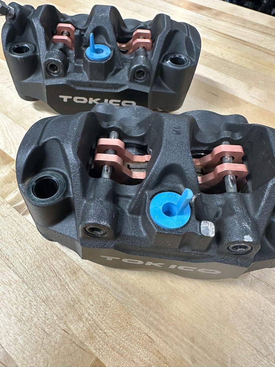 TOKICO CBR1000rr sc57純正 ブレーキキャリパー TOKICO CBR1000RR SC57 純正 Fブレーキキャリパー 左右