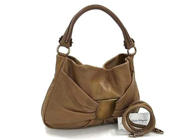 美品！ Salvatore Ferragamo ヴァラリボン　サシュベルト　茶色 美品！ Salvatore Ferragamo ヴァラリボン サシュベルト 茶色