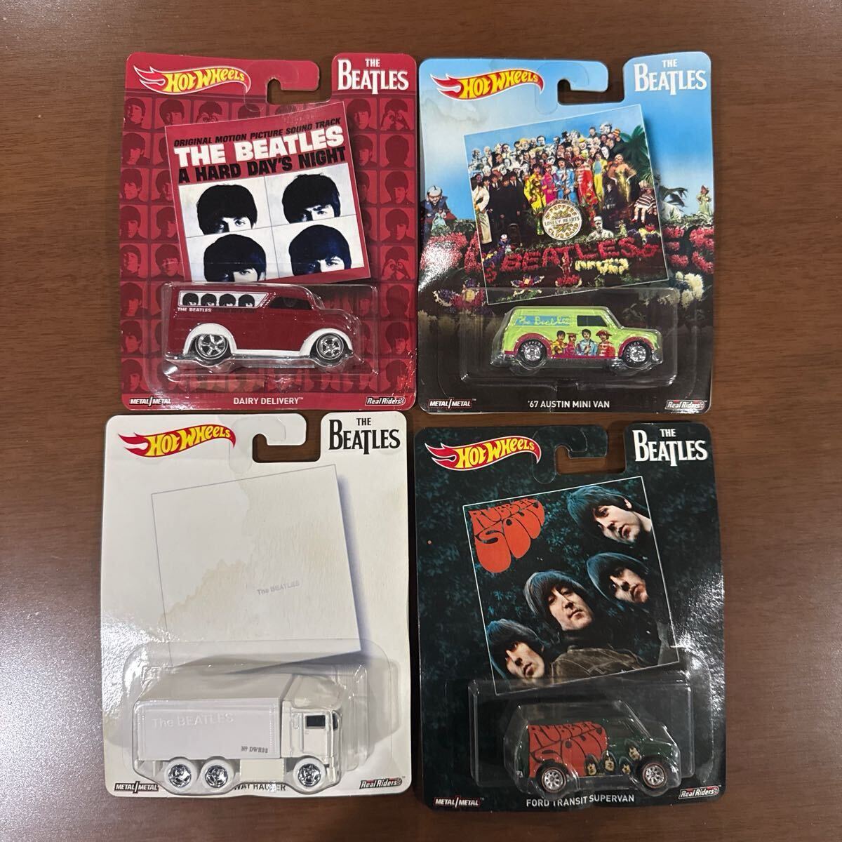 Hot Wheels The Beatles & The Who 3台 未開封 ミニカー