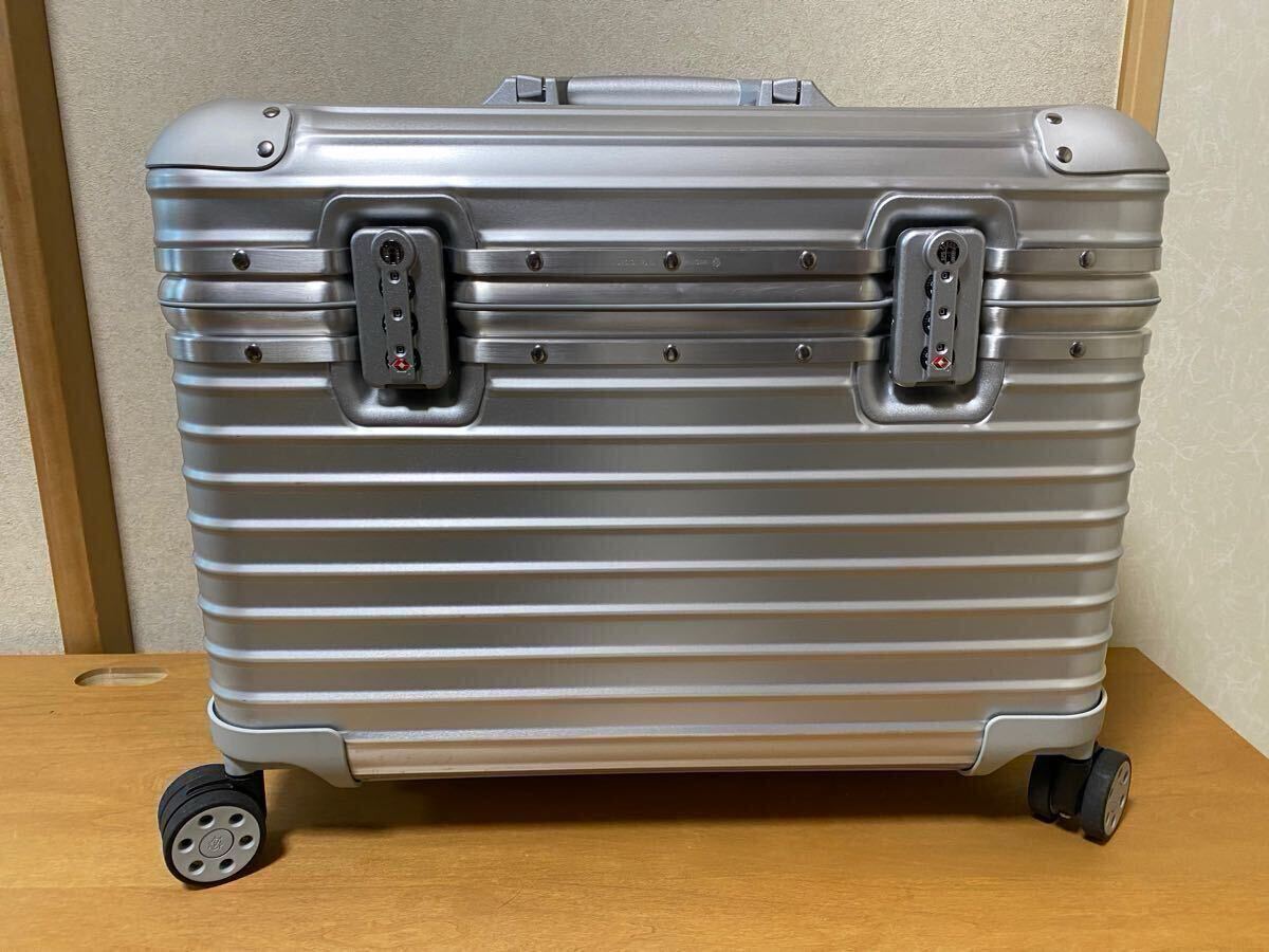 Yahoo!オークション -「rimowa pilot」(リモワ) (スーツケース Yahoo!オークション -「rimowa pilot」(リモワ) (スーツケース