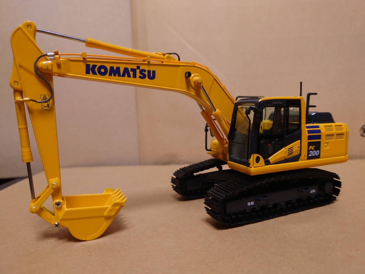 Yahoo!オークション - 未開封 1/50 KOMATSU コマツ 油圧ショベル Yahoo!オークション - 未開封 1/50 KOMATSU コマツ 油圧ショベル