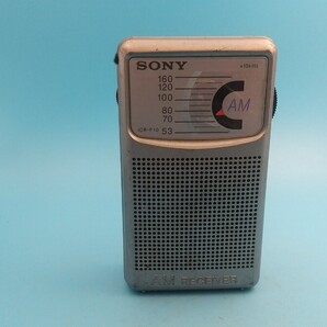 K2217 SONY ICR-P10 /AM ラジオ ハンディポータブルラジオ 簡易確認&簡易清掃&ラジオ受信& 音出しOK 現状品 送料無料