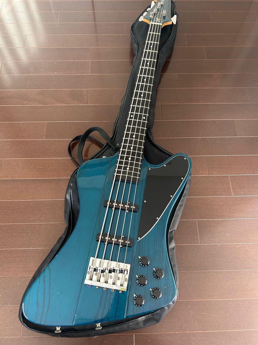 ESP サンダーバードシェイプ 5弦ベース ベース