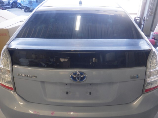 プリウス DAA-ZVW30 バックドアASSY L 2ZR-FXE CVT 8V0 FB10 セーフティ M31S8 67005-47170