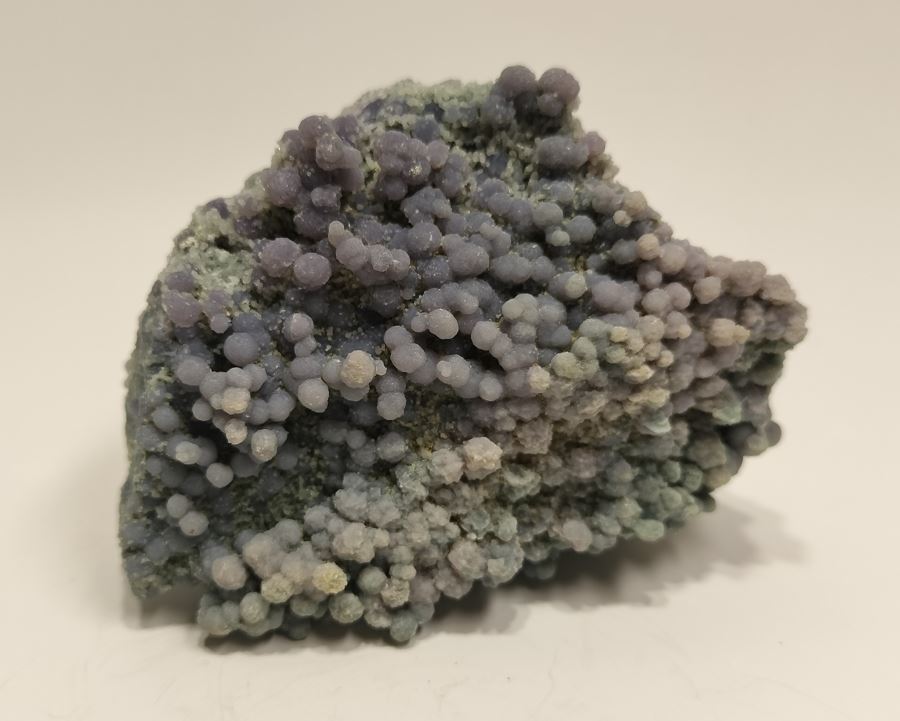 カルセドニー 487g 玉髄 原石 鑑賞石 自然石 誕生石  鉱物 鉱石 水石 E12732】 緑玉髄 玉髄 グリーンカルセドニー 天然石 鉱物 原石