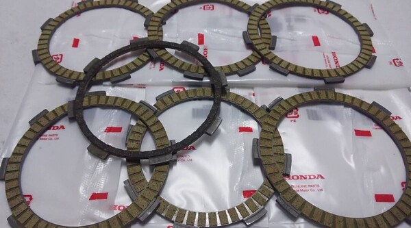 ■送料込み■ジェイド250 クラッチ板 プレート 7枚セット HONDA純正 エンジン