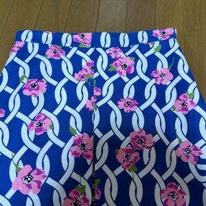 ●Gucciグッチ日本未入荷青地×白縄目ピンク花柄センターボックスプリーツスカート