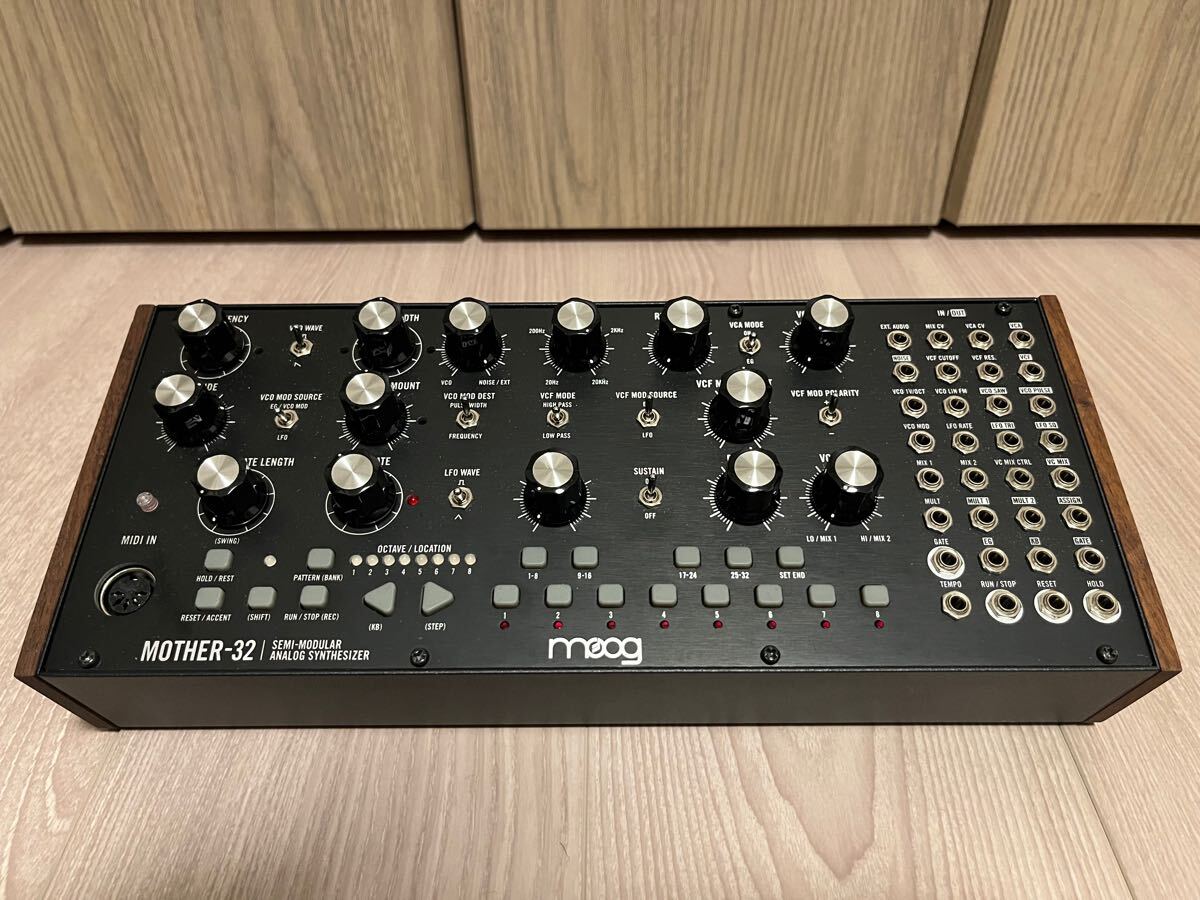 Yahoo!オークション -「moog mother-32」(鍵盤楽器) (楽器、器材 Yahoo!オークション -「moog mother-32」(鍵盤楽器) (楽器、器材