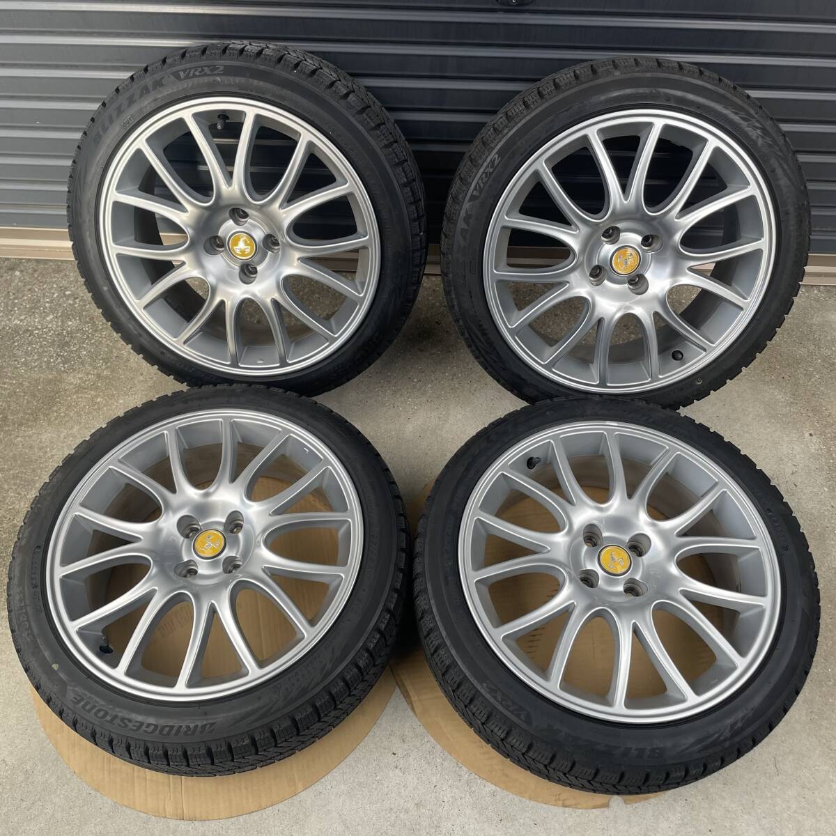 Yahoo!オークション -「595 アバルト」(17インチ) (タイヤ Yahoo!オークション -「595 アバルト」(17インチ) (タイヤ
