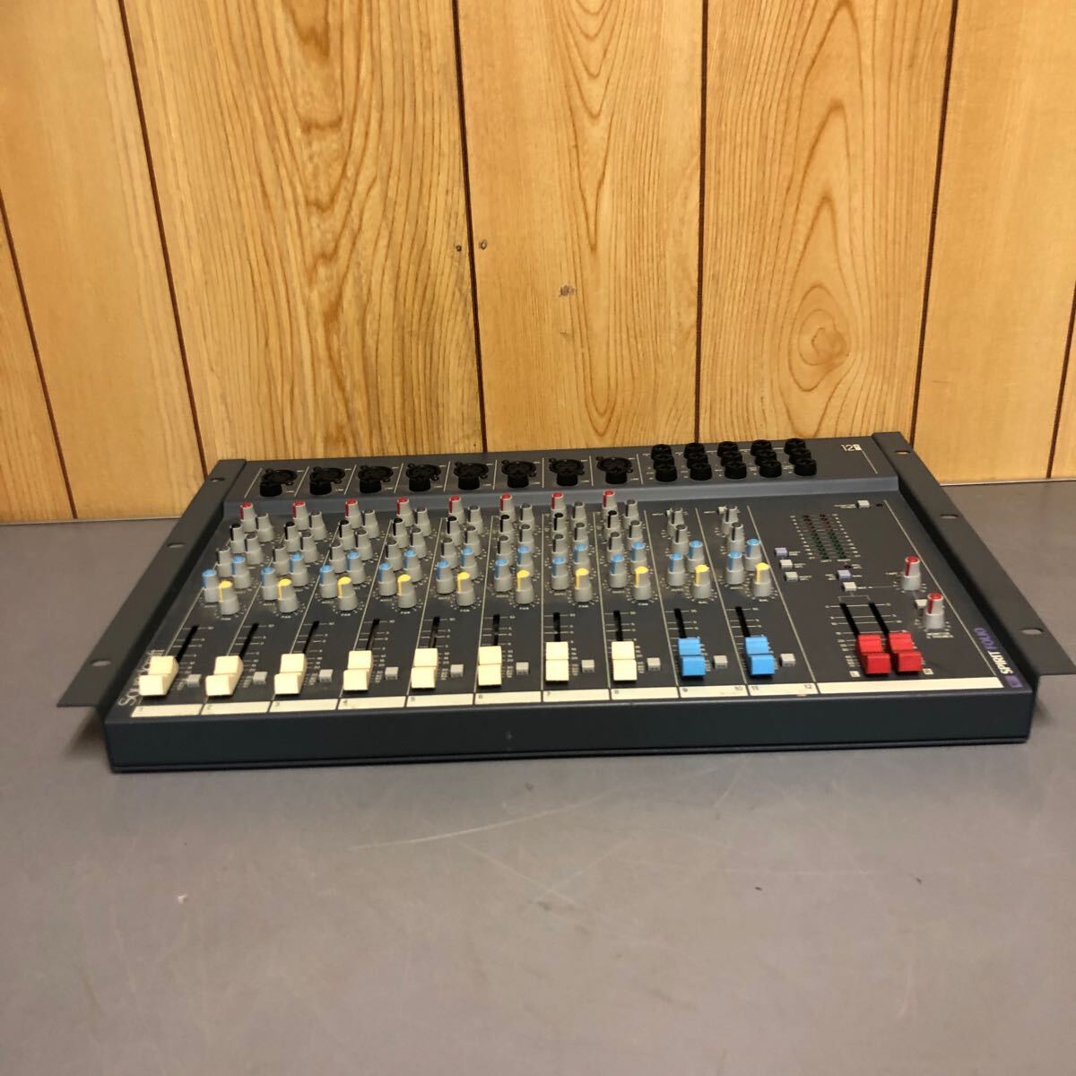 Yahoo!オークション -「soundcraft spirit」(ミキサー Yahoo!オークション -「soundcraft spirit」(ミキサー
