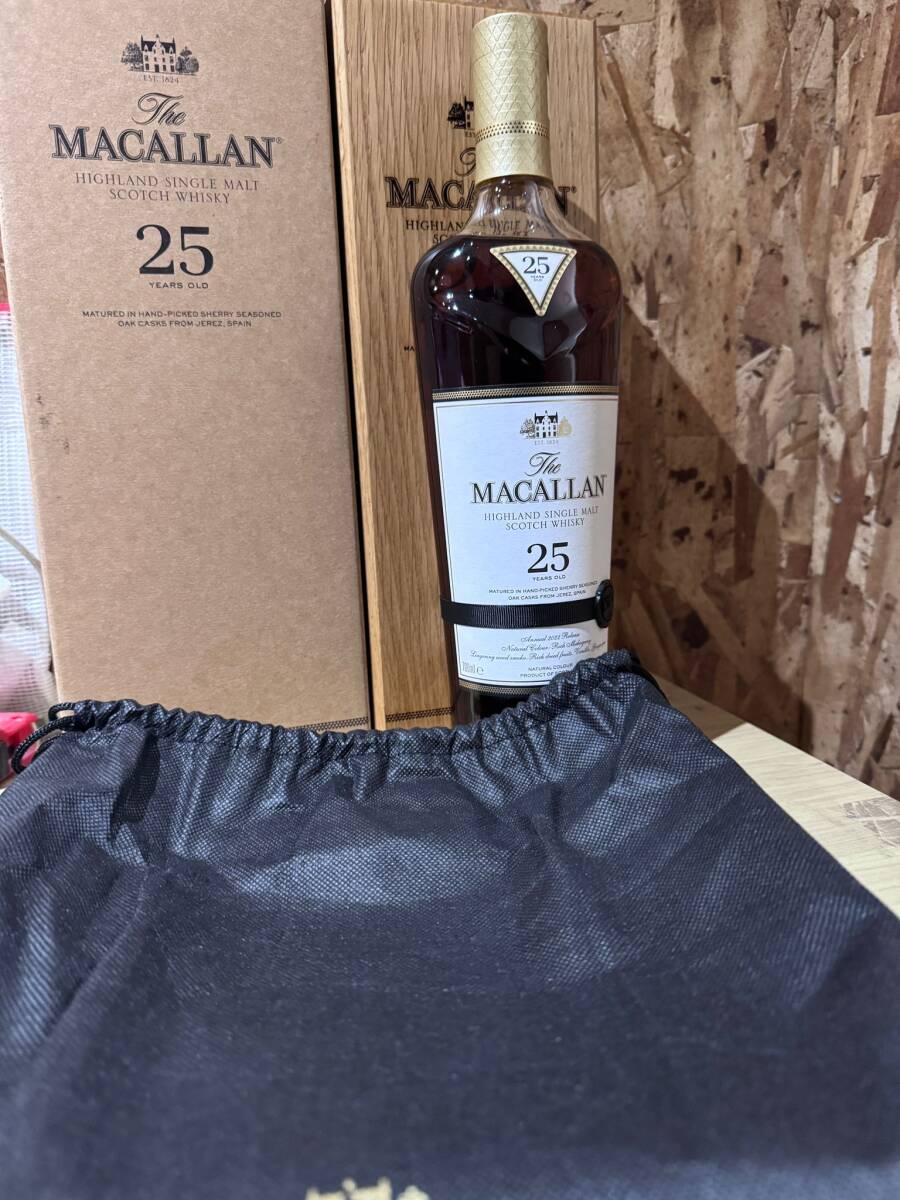 木箱付未開栓】ザ・マッカラン 25年 43度 700mL 2022年|The