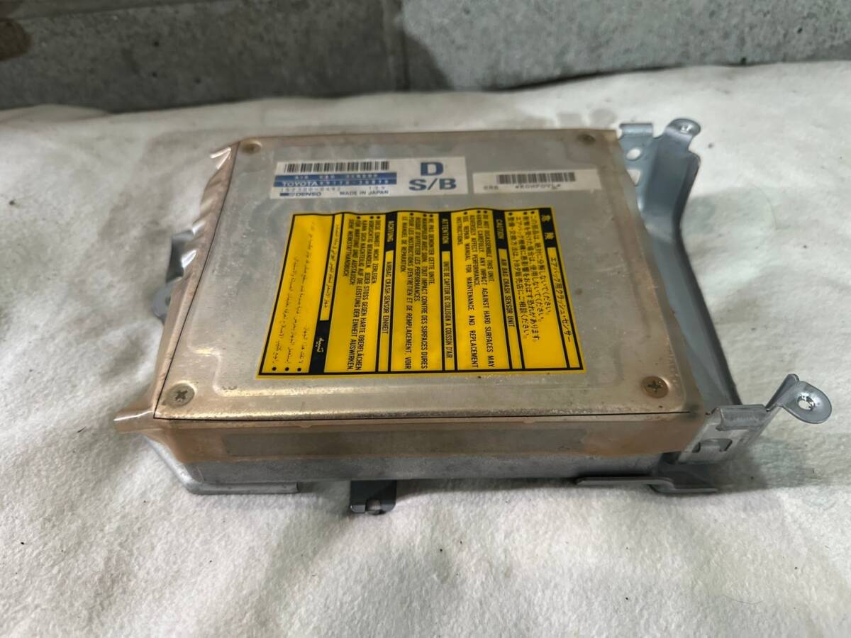 トヨタ　純正　アリスト　 89170-30070 　エアバッグ コンピューター　