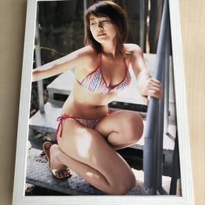 kj ★額装品★ 安めぐみ グラビア セクシー ビキニ 貴重写真 A4サイズ額入り ポスター風デザイン 水着 女優 アイドル
