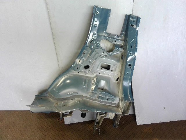 5kurudepa R2年 ハスラー 5AA-MR92S リア 右 クォーター カット MR52S MM92S MM52S 31901 5kurudepa R2年 ハスラー 5AA-MR92S リア 右 クォーター カット MR52S MM92S MM52S 31901