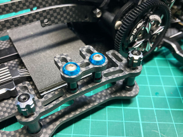 ◆新品 アルミボタンビス皿ワッシャー M3 3mm 青 ライトブルー タミヤ◆RDX・RD2.0・SD2.0/3.0・GRK5・GALM・HYBRID等RCドリフトの飾り等に
