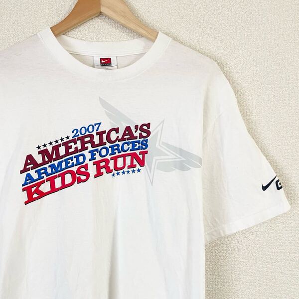 入手困難★ナイキ 2007年 キッズラン Tシャツ★アメリカンコットン アメリカサイズ M 白 ホワイト アメリカ イベント ノベルティ グッズ
