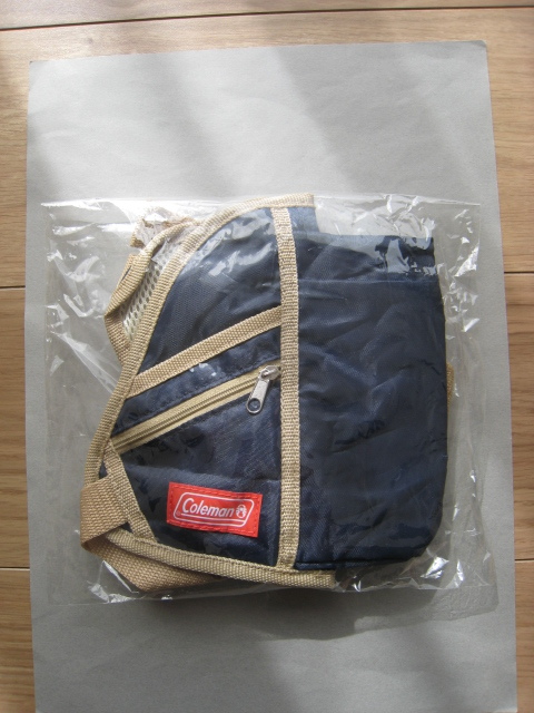 Colemanロゴ入りボトルフォルダ
