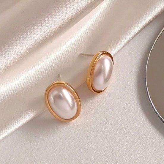 ピアス パール オーバル 小ぶり 真珠 ゴールド 韓国 フォーマル シンプル オフィス シンプル カジュアル きれいめ 上品 オルチャン デート