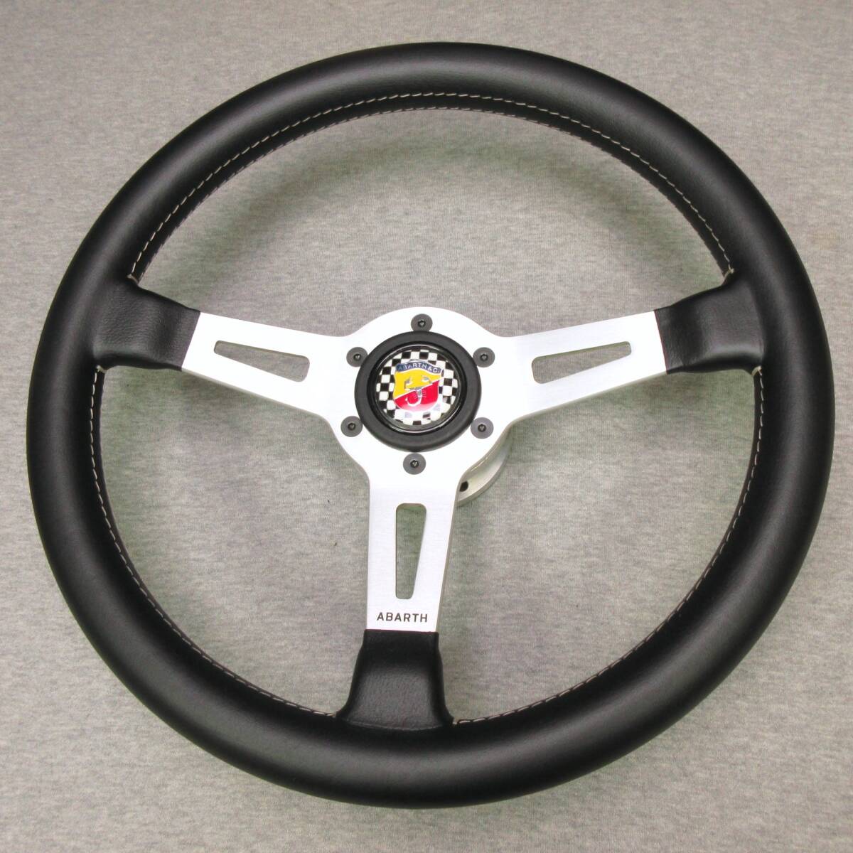 Yahoo!オークション -「アバルトabarth」(その他) (ステアリング Yahoo!オークション -「アバルトabarth」(その他) (ステアリング