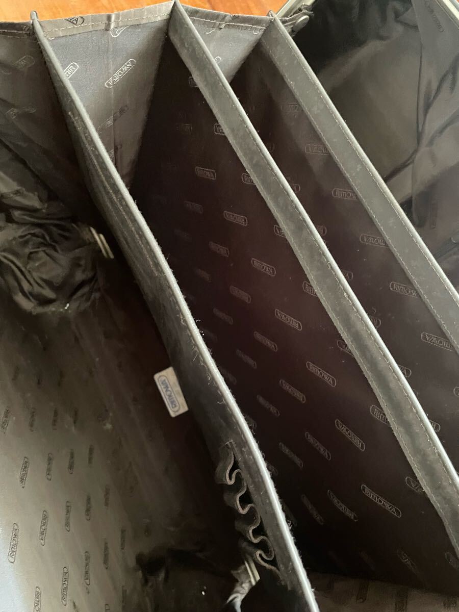 正規店購入★リモワ rimowa トパーズ ビジネストローリー 26★business trolly オリジナル コンパクト チタニウム 機内持ち込み 正規店購入★リモワ rimowa トパーズ ビジネストローリー 26★business trolly オリジナル コンパクト チタニウム 機内持ち込み