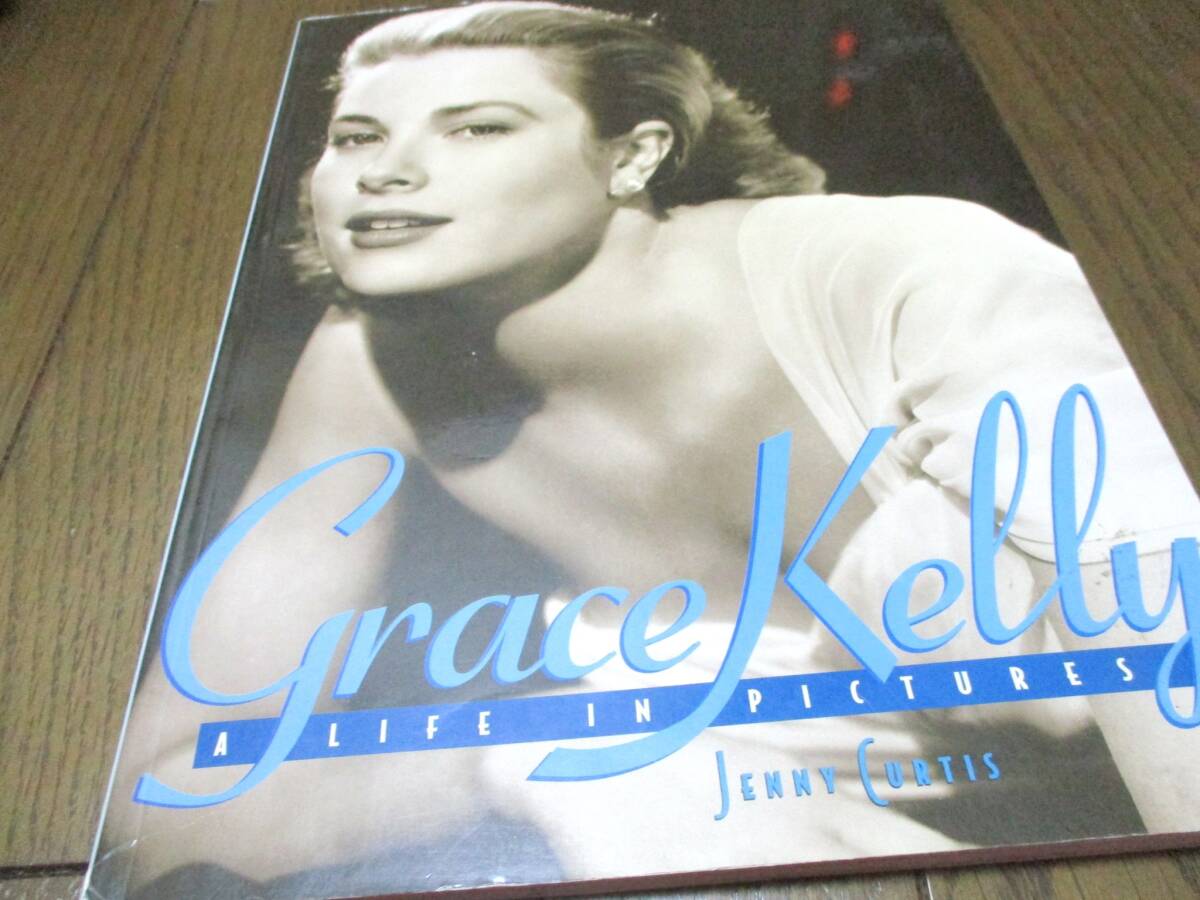 Yahoo!オークション -「グレースケリー」(本、雑誌) の落札相場