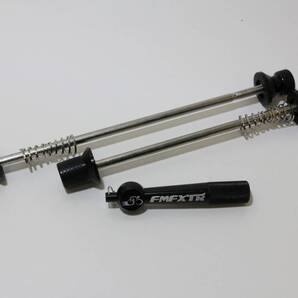 (s610) スキュワー ロード MTB F100 R130-135 自転車 ホイール 盗難防止 ブラック
