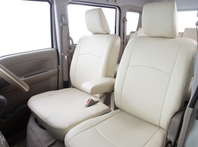 Clazzio シートカバー ジュニア カムリ AXVH70 H29/7~ X 運転席手動シート 寒冷地仕様車にも対応 Clazzio シートカバー ジュニア カムリ AXVH70 H29/7~ X 運転席手動シート 寒冷地仕様車にも対応