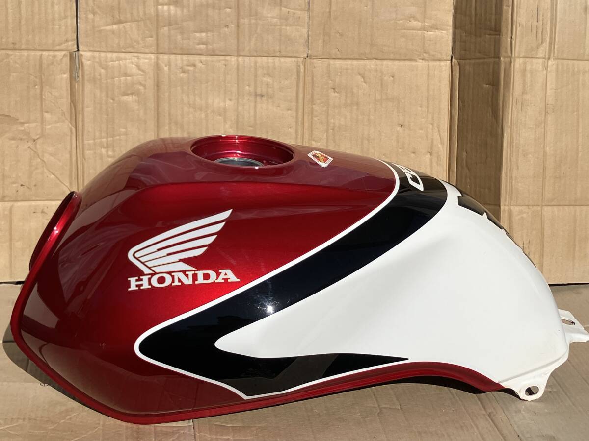 Yahoo!オークション -「cb400sf nc42 タンク」の落札相場・落札価格 Yahoo!オークション -「cb400sf nc42 タンク」の落札相場・落札価格