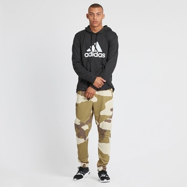 新品 在庫処分 adidas x Undefeated スェットパンツ カモ CZ5946 Lサイズ